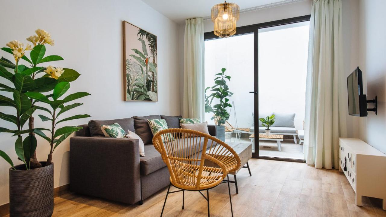 Alameda 1851 - Terrace And Jacuzzi — Photos 2
